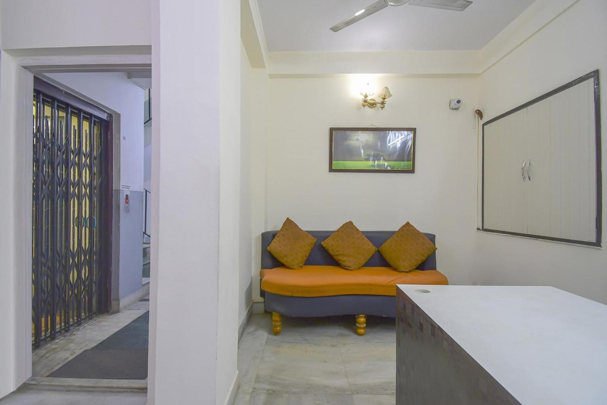 כלכותה Super Collection O Bricks Inn Hazra Road Near Birla Mandir מראה חיצוני תמונה