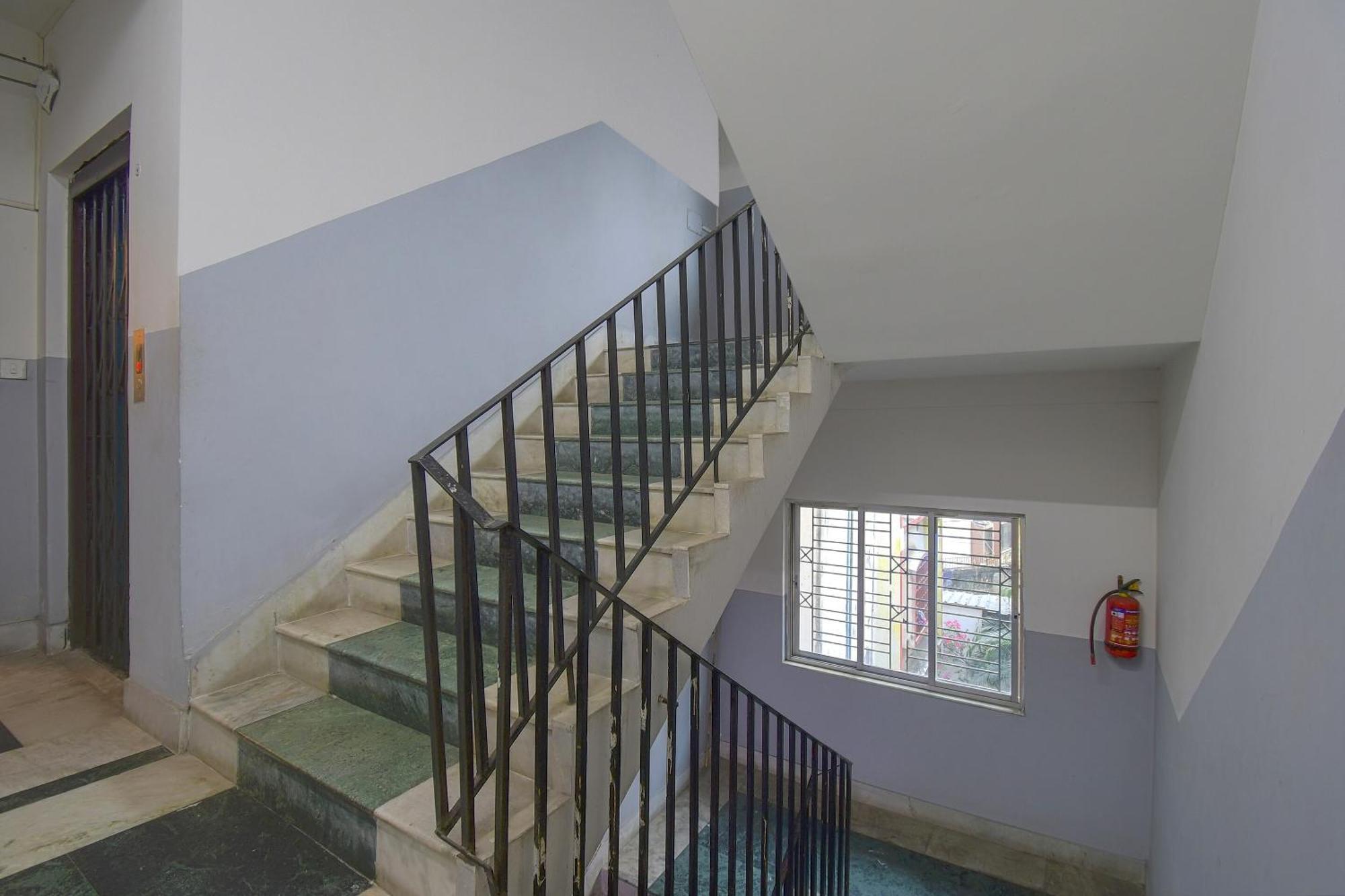 כלכותה Super Collection O Bricks Inn Hazra Road Near Birla Mandir מראה חיצוני תמונה